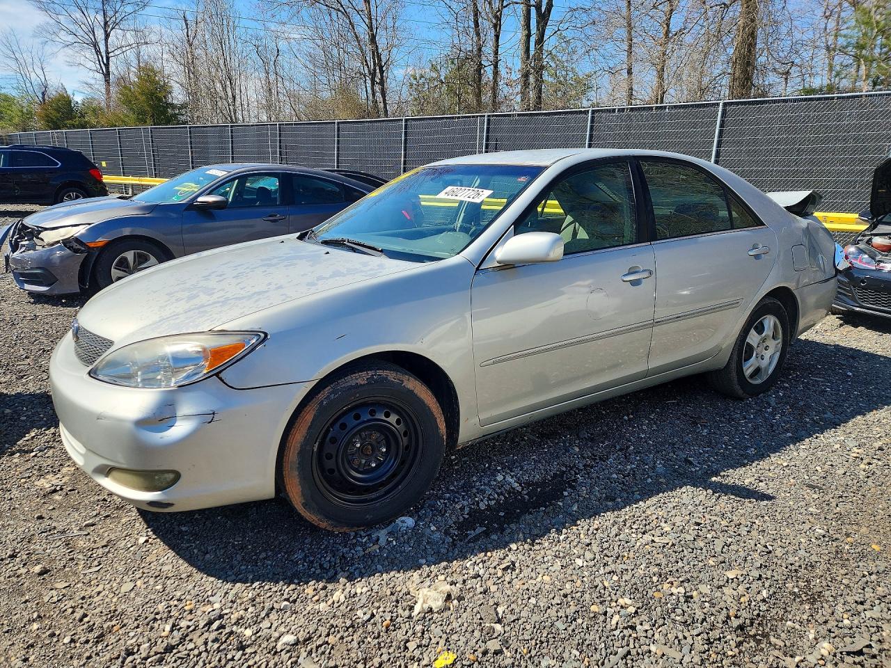 Salvage Toyota Camry Image