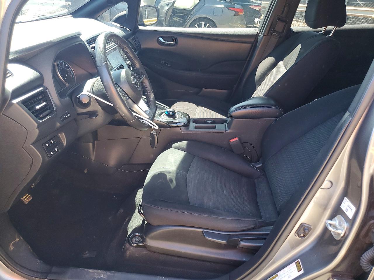Nissan LEAF Sv Plus