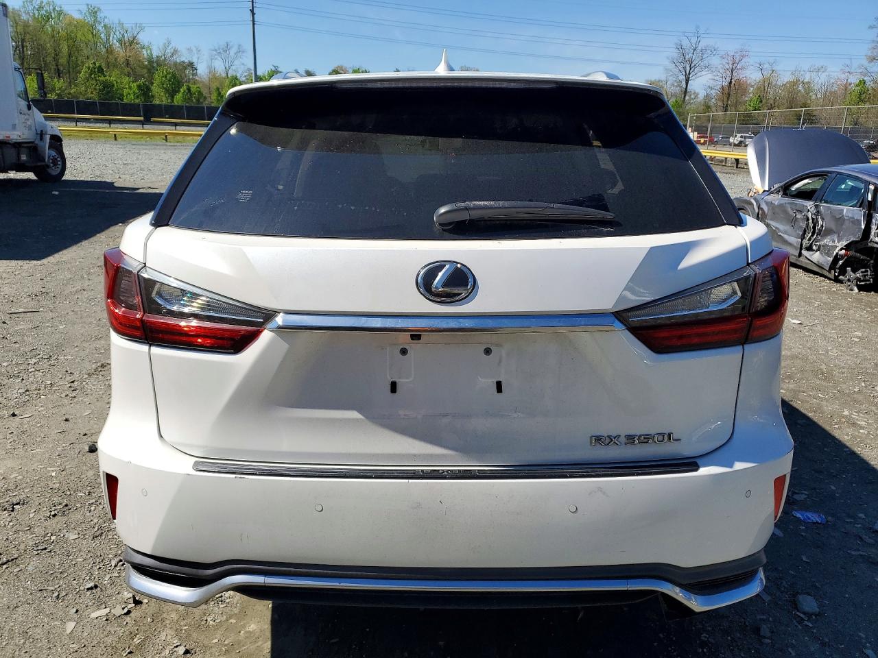 Lexus RX Base