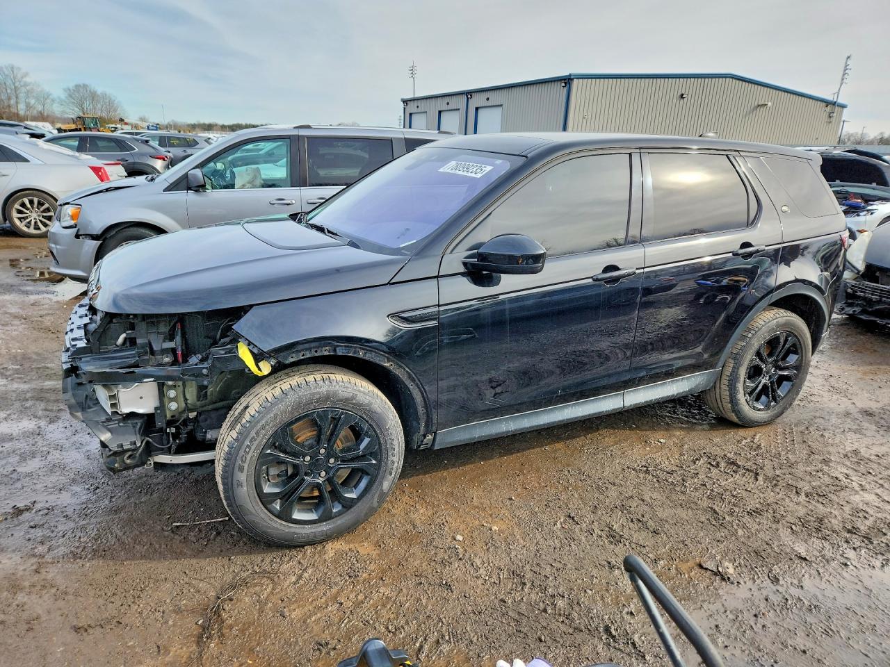 Salvage Land Rover Discovery Image