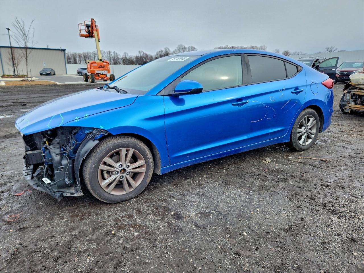 Salvage Hyundai ELANTRA Image