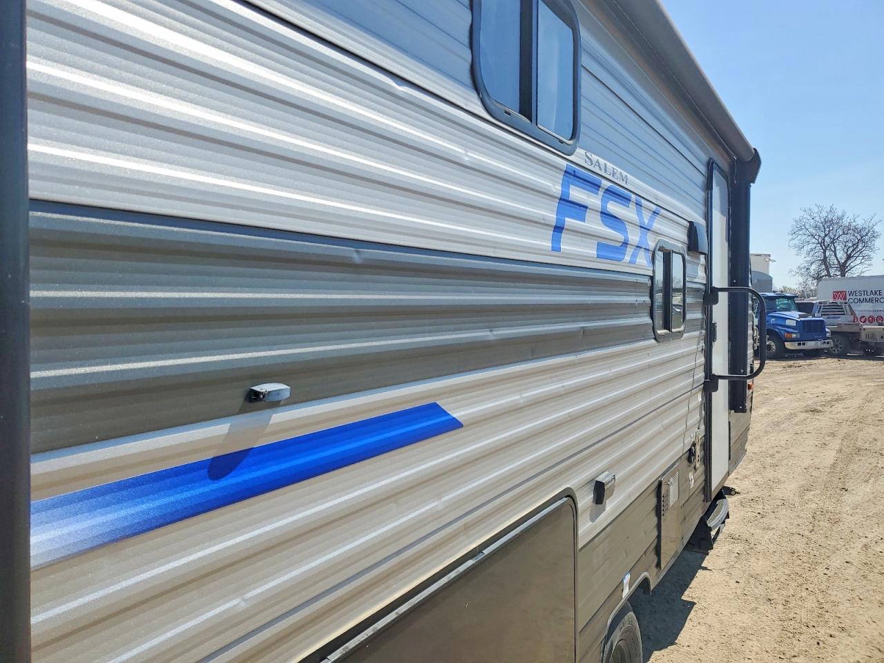 Salem Towables Travel Tra