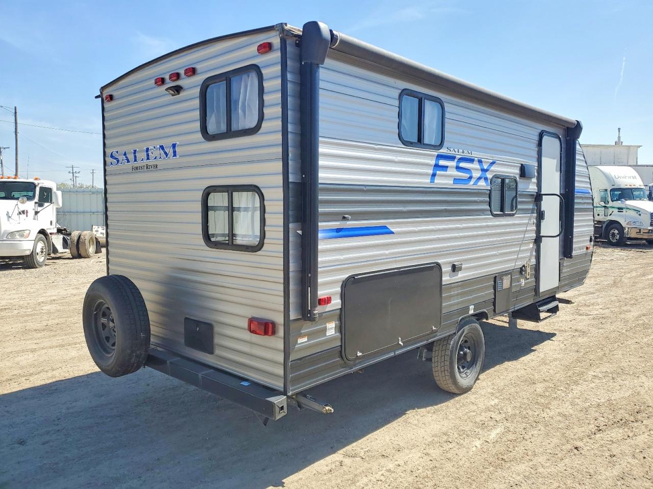 Salem Towables Travel Tra