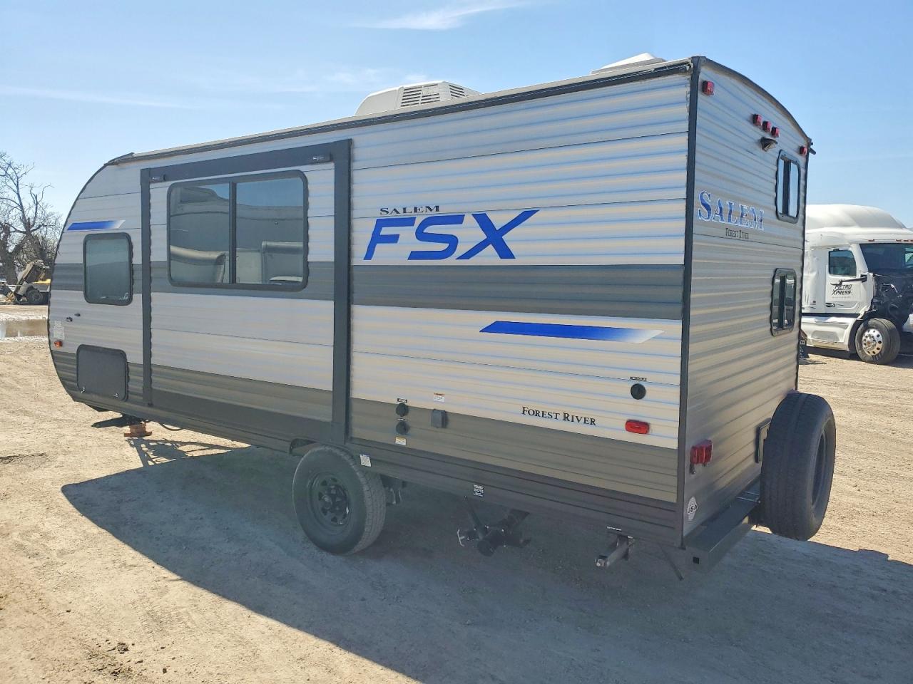 Salem Towables Travel Tra