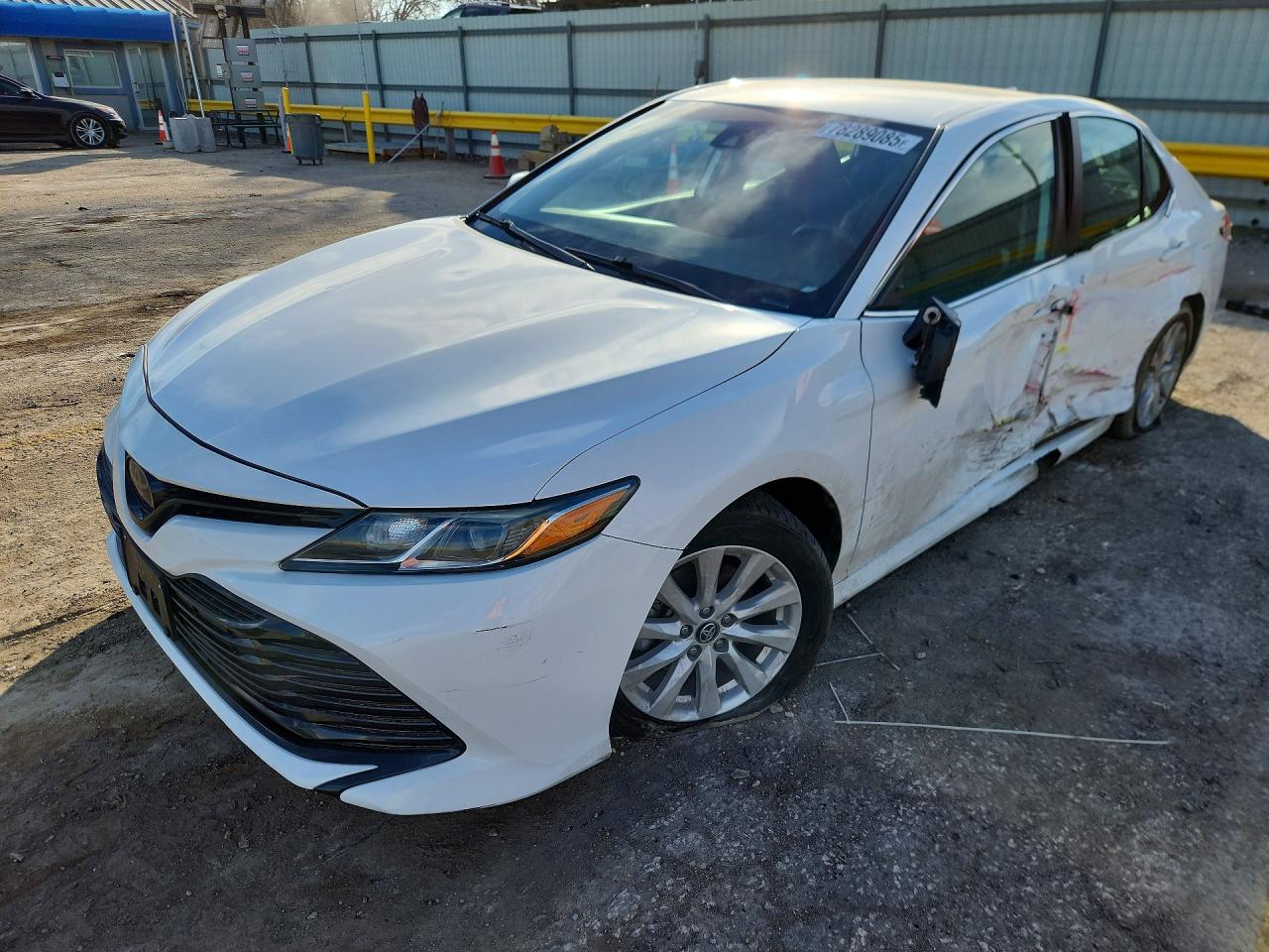 Salvage Toyota Camry Image