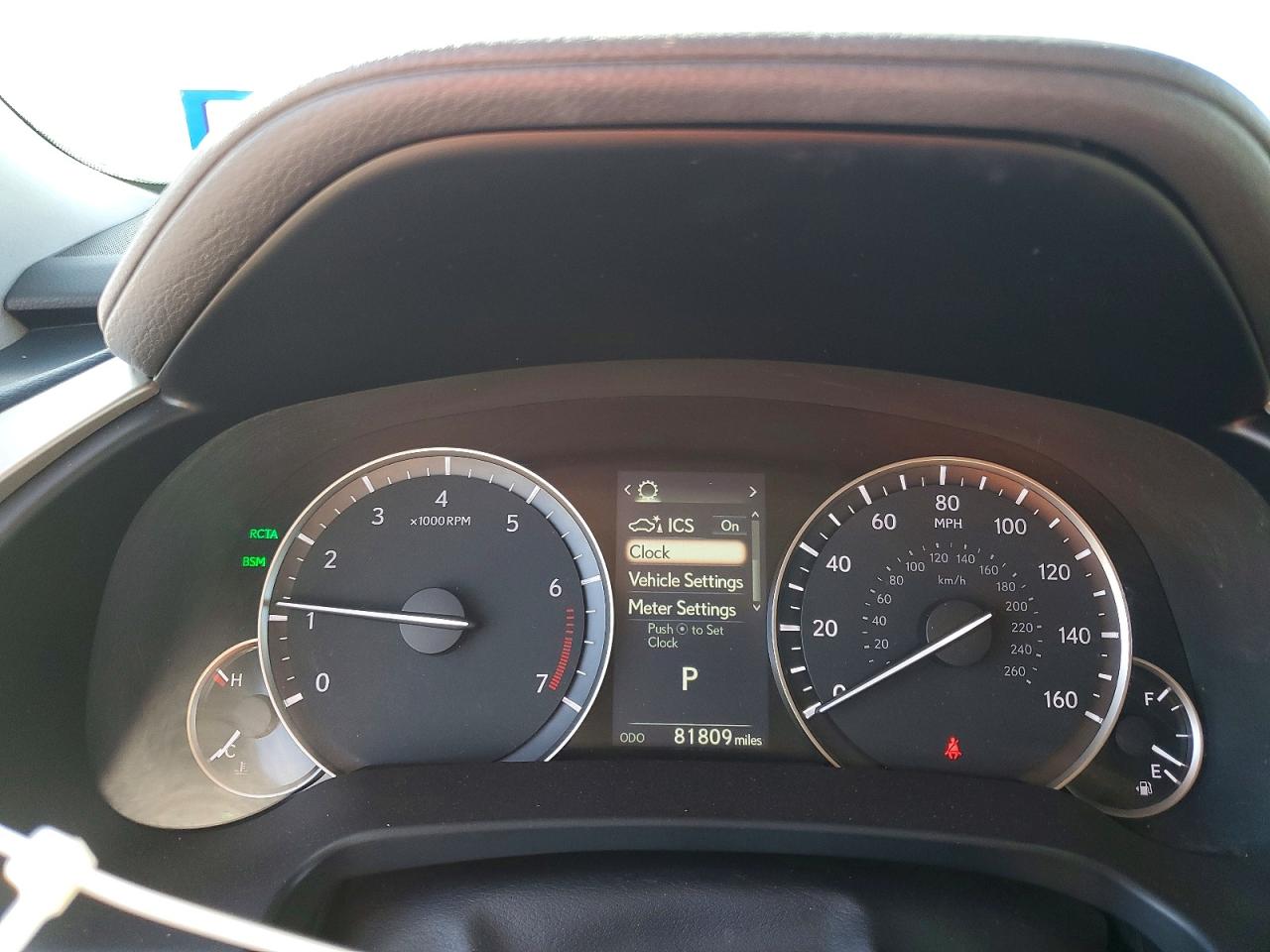 Lexus RX Base
