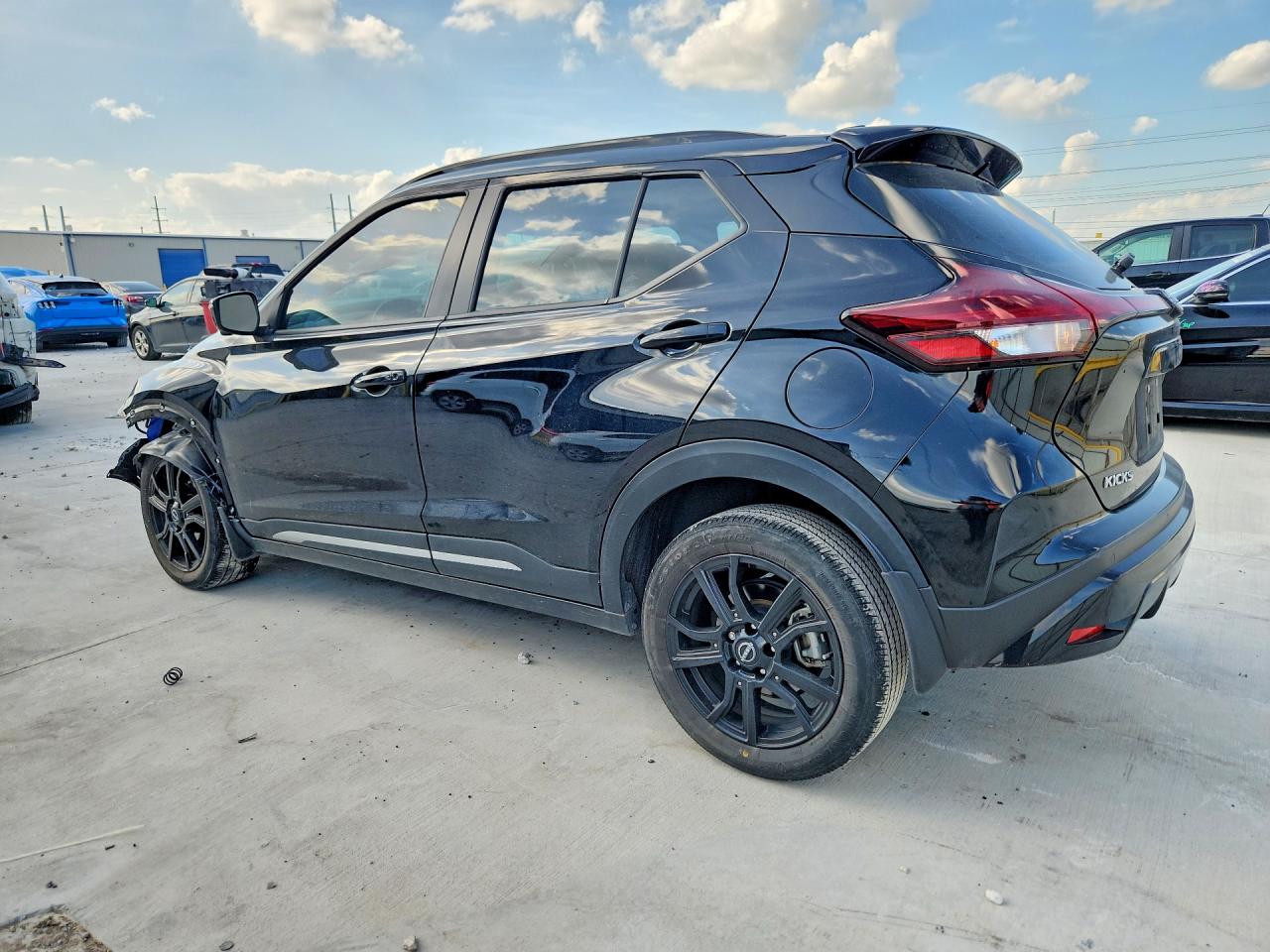 Nissan Kicks Sr