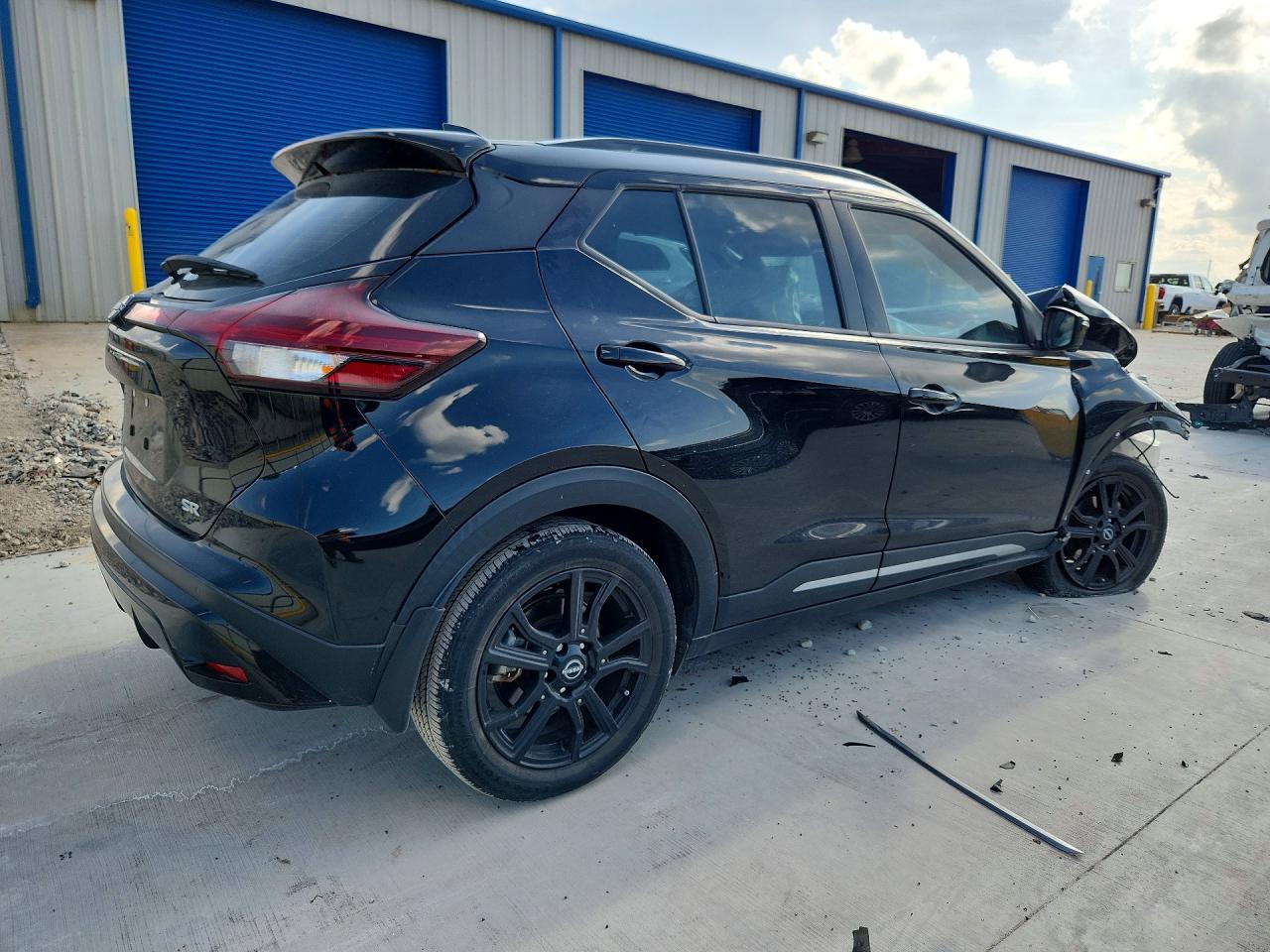 Nissan Kicks Sr
