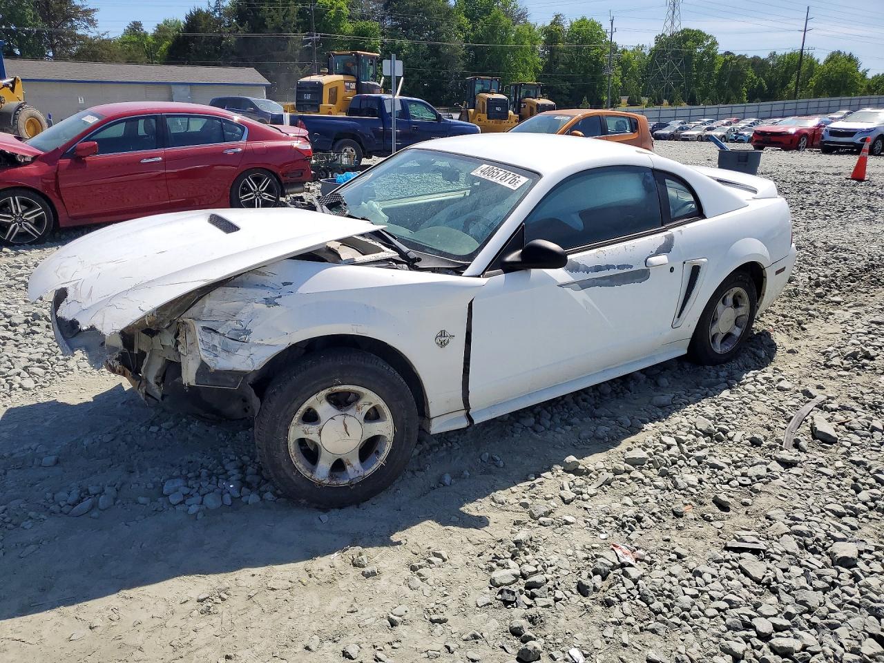 Salvage Ford Mustang Image