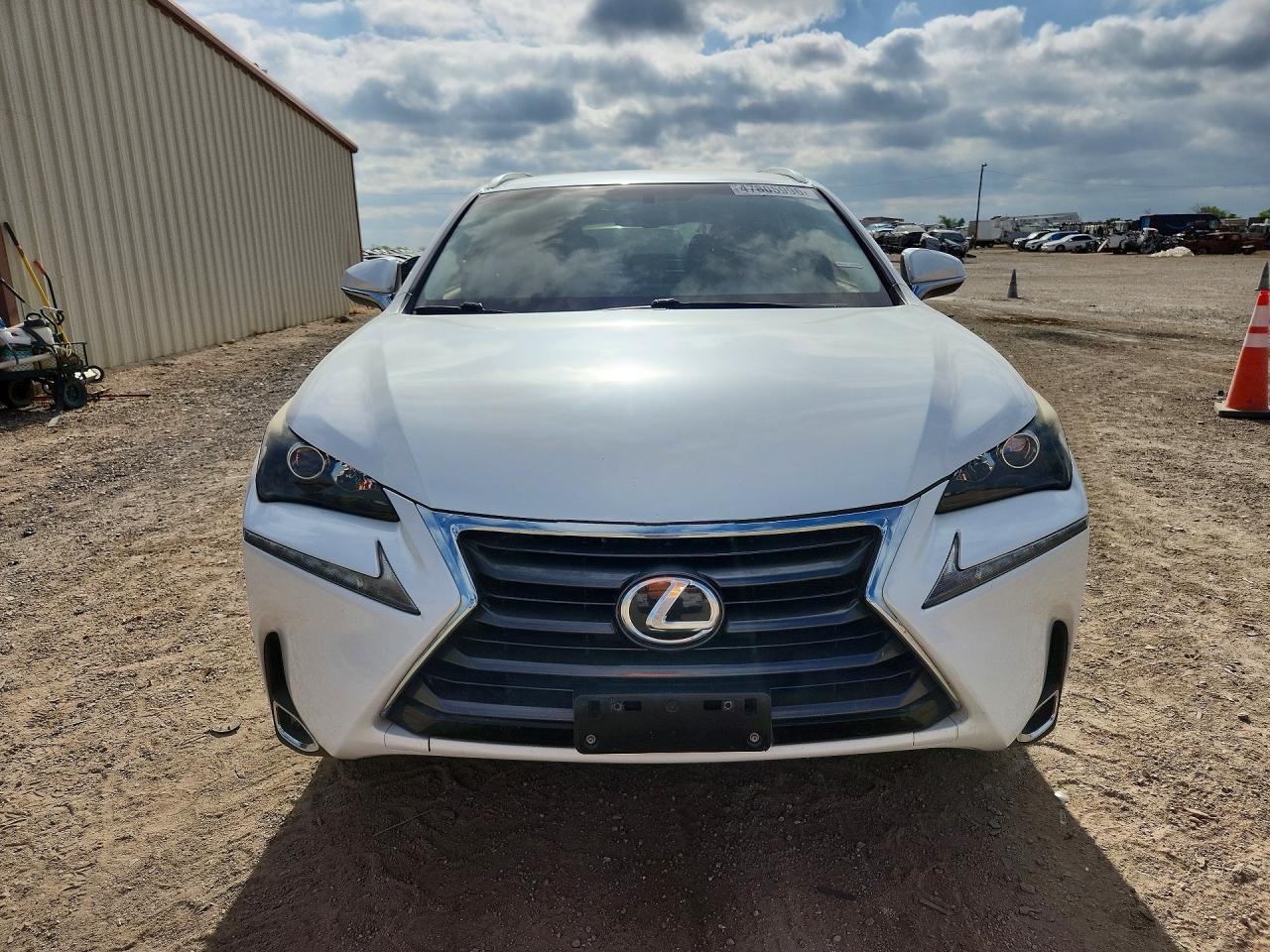 Lexus NX Base