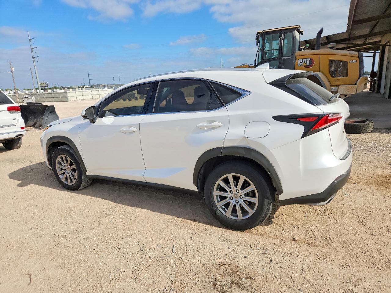 Lexus NX Base