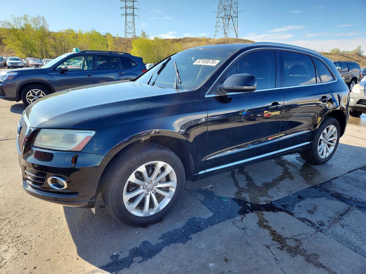Salvage Audi Q5 Image