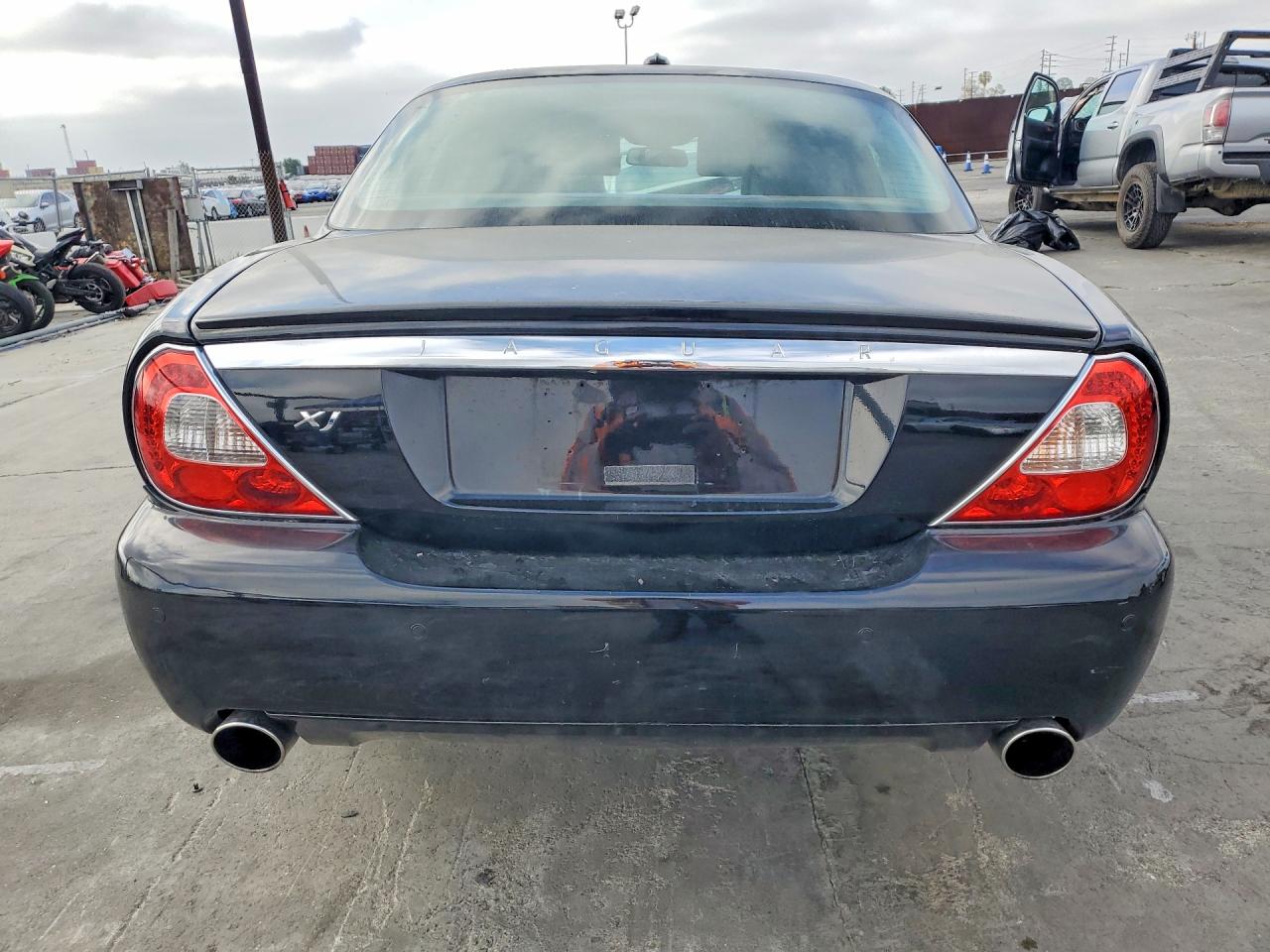 Jaguar Xj8