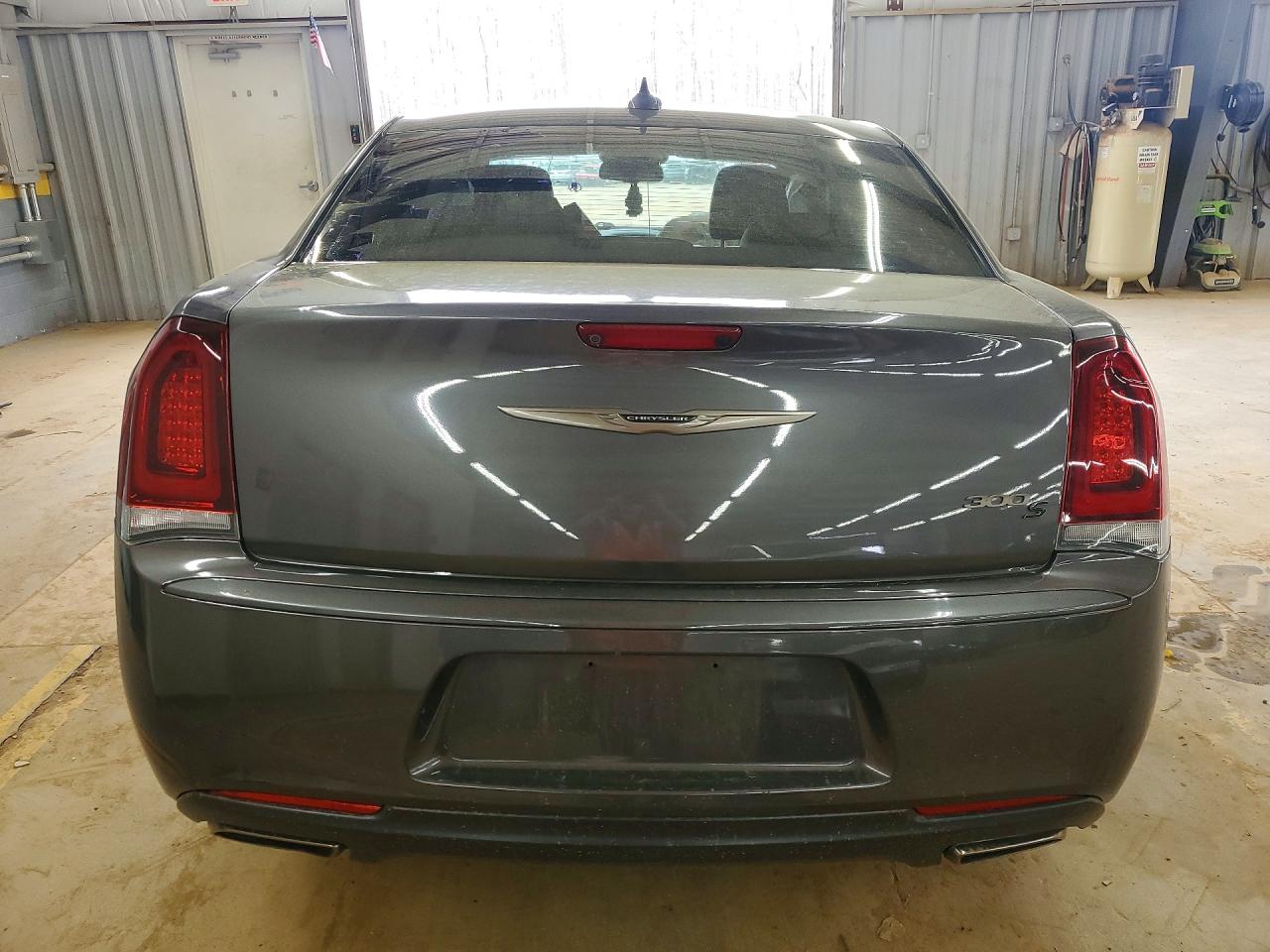 Chrysler 300 S