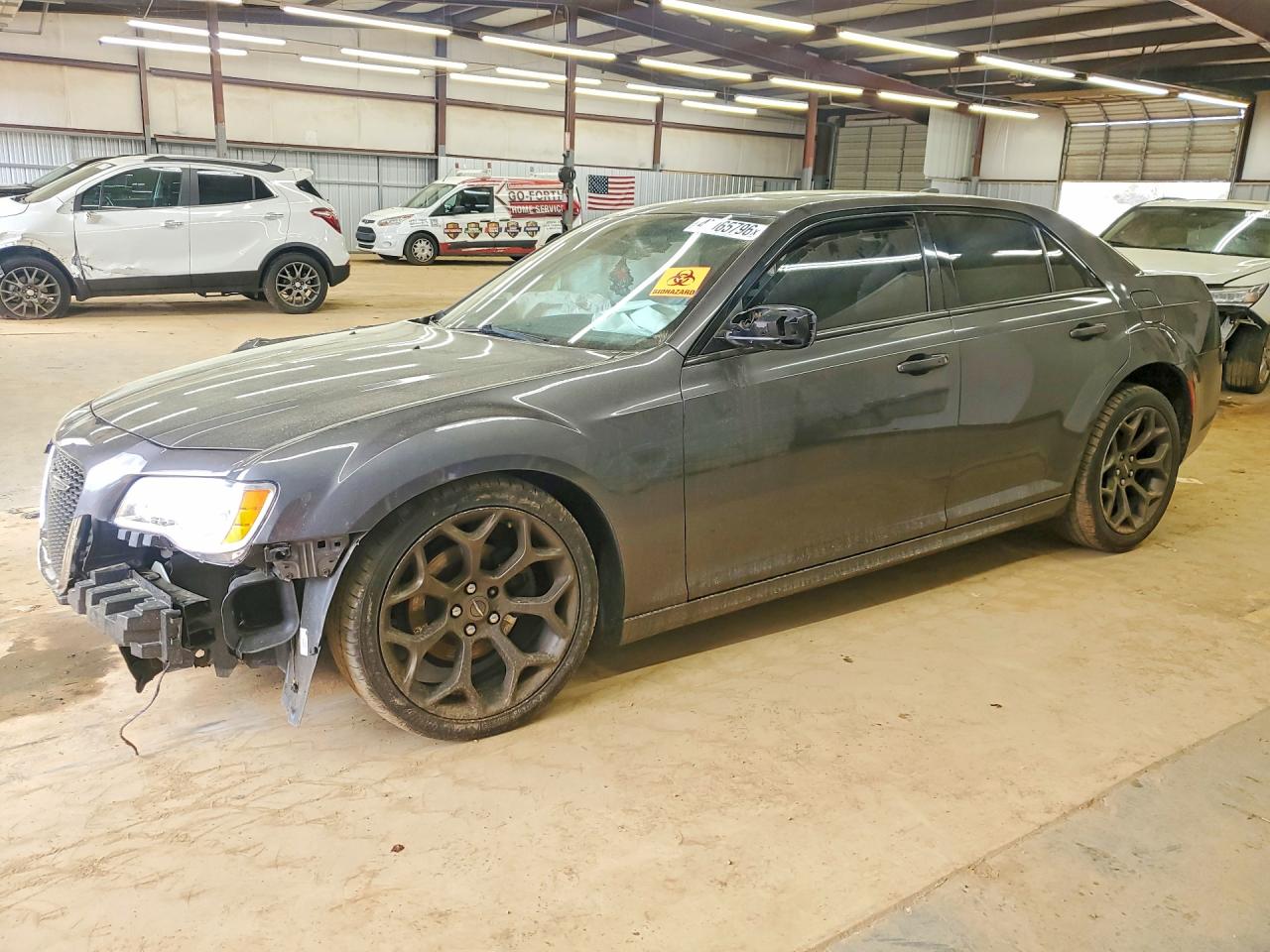 Salvage Chrysler 300 Image