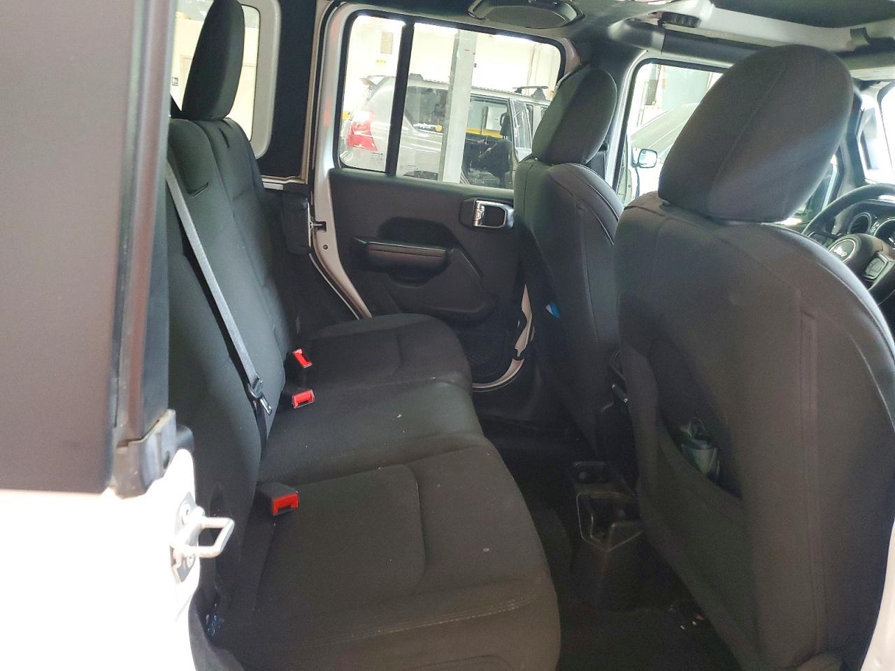 Jeep Wrangler Sport