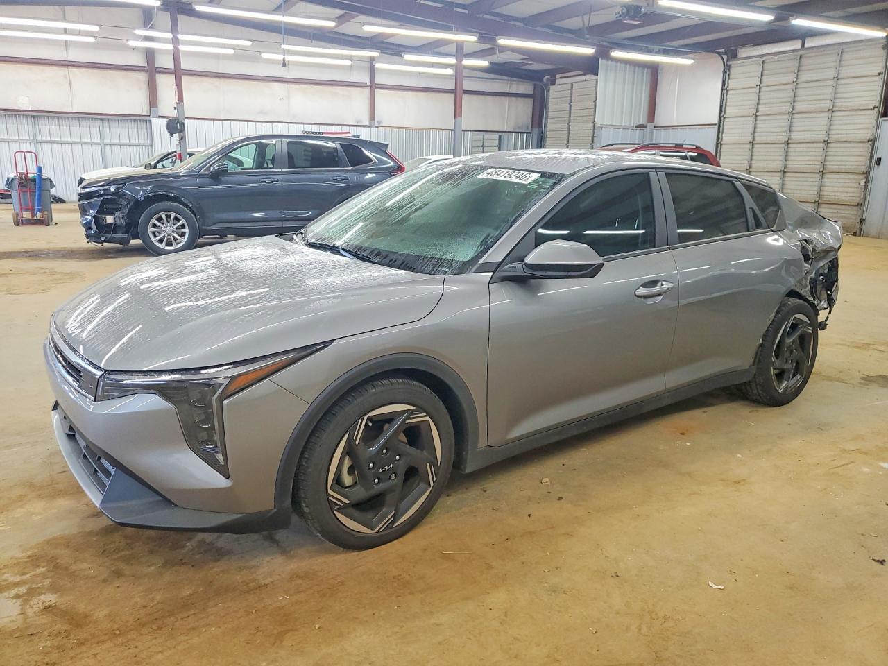 Salvage Kia K4 Image