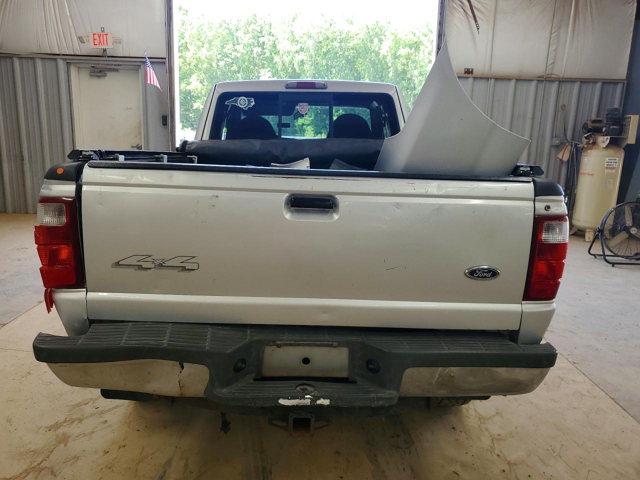 Ford Ranger Super Cab