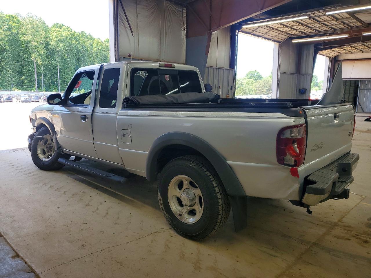 Ford Ranger Super Cab