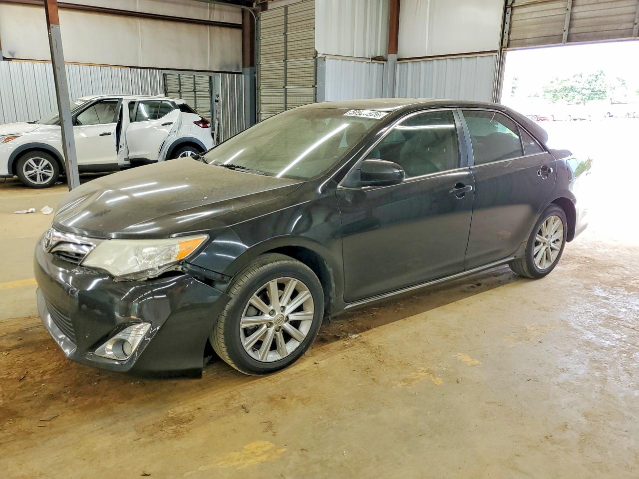 Salvage Toyota Camry Image