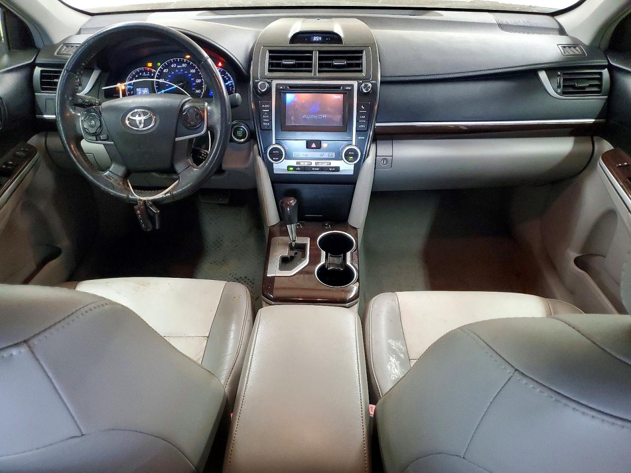 Toyota Camry Xle