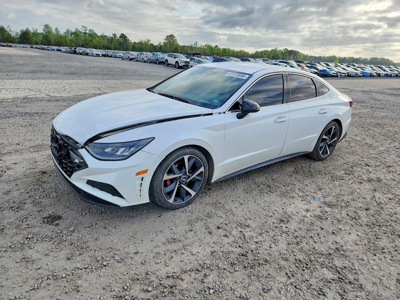 Salvage Hyundai SONATA Image