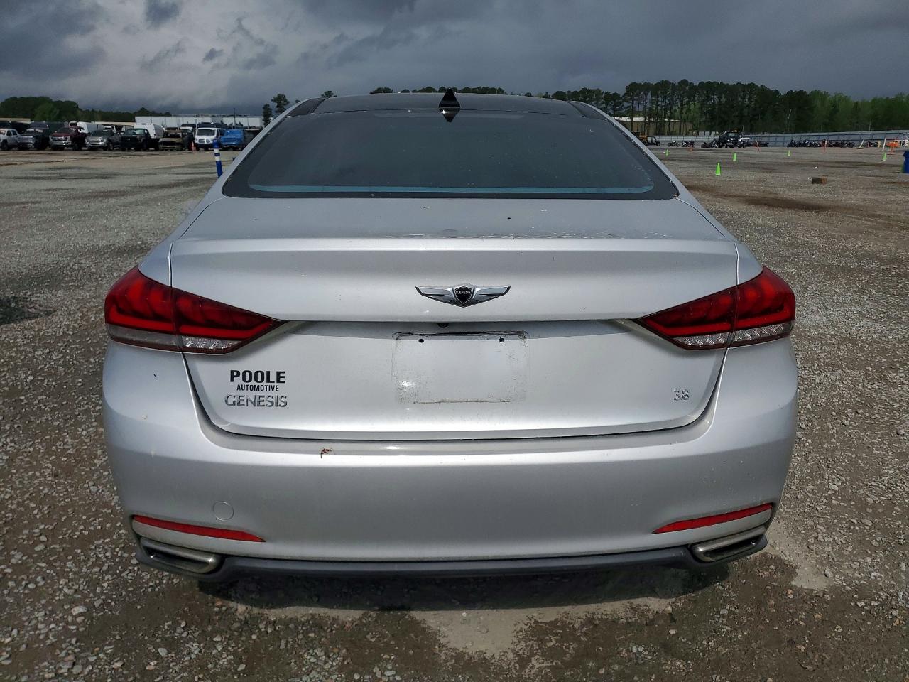 Hyundai Genesis 3.8l