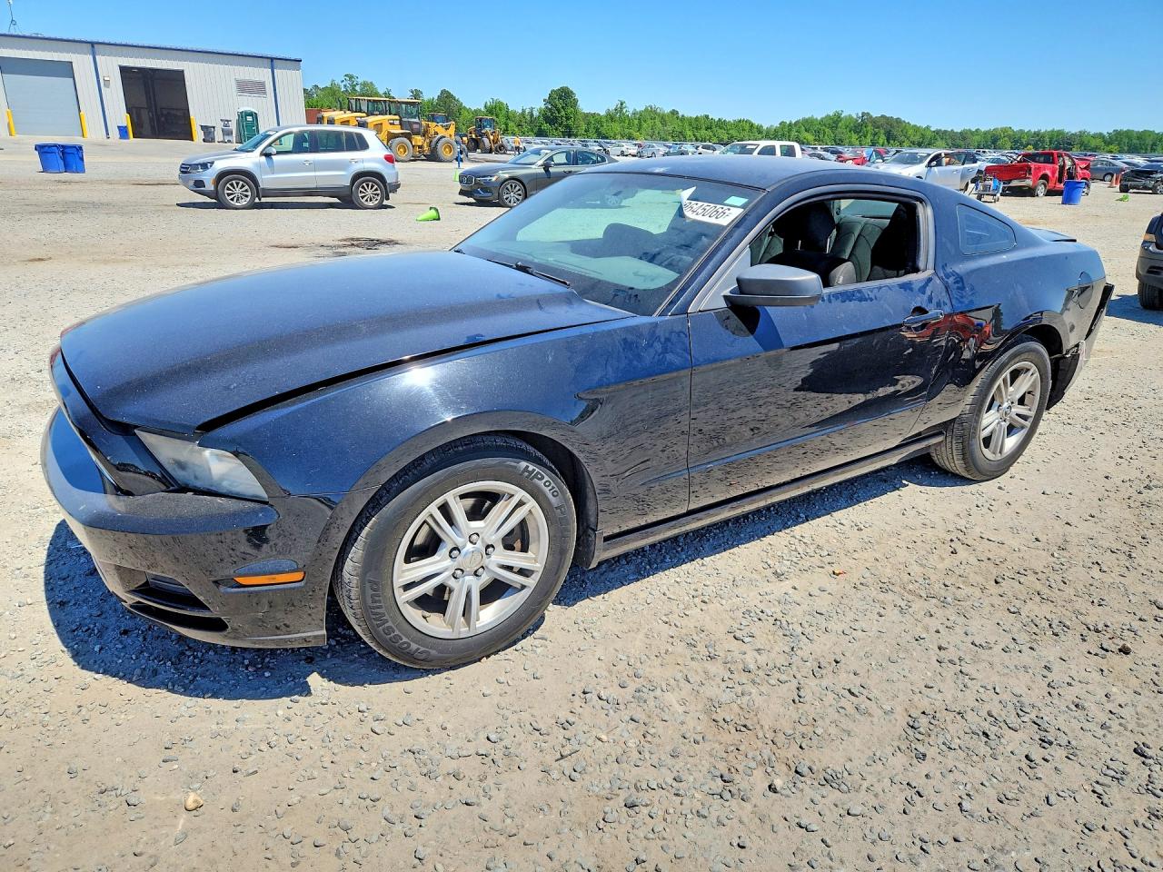 Salvage Ford Mustang Image