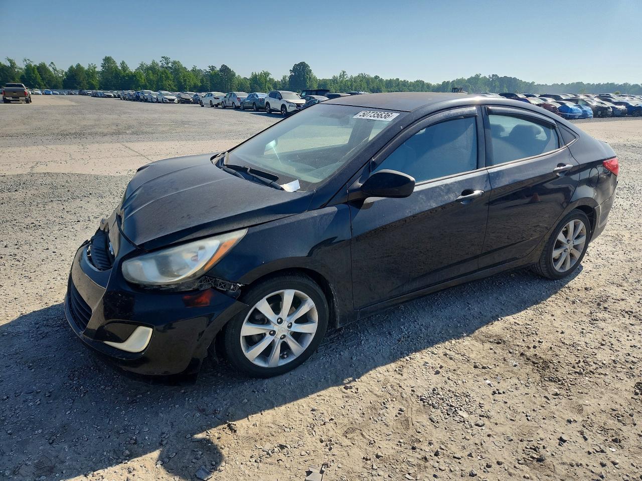 Salvage Hyundai ACCENT Image