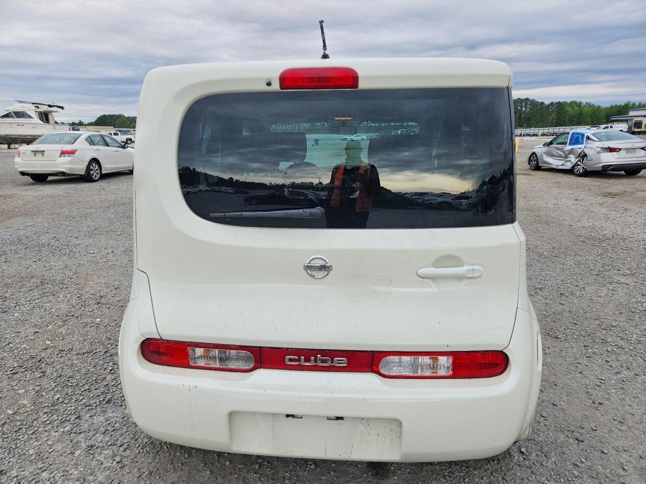 Nissan cube 1.8