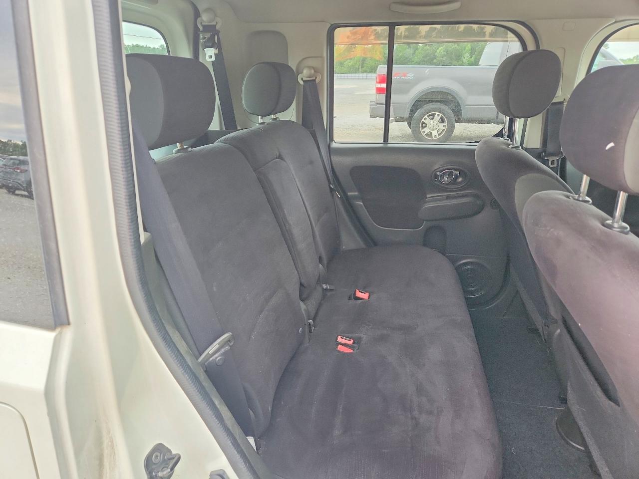 Nissan cube 1.8