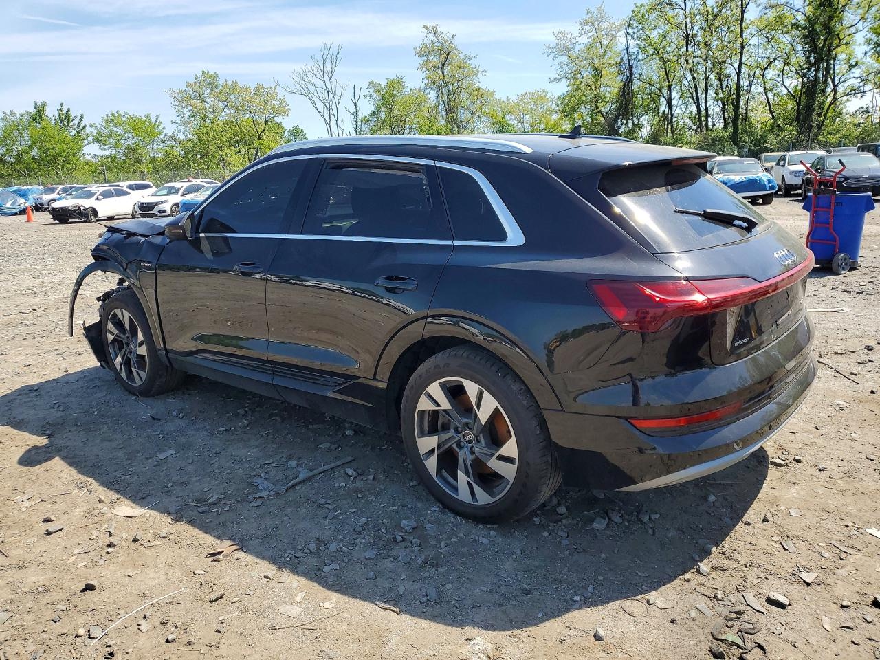 Audi e-tron Premium
