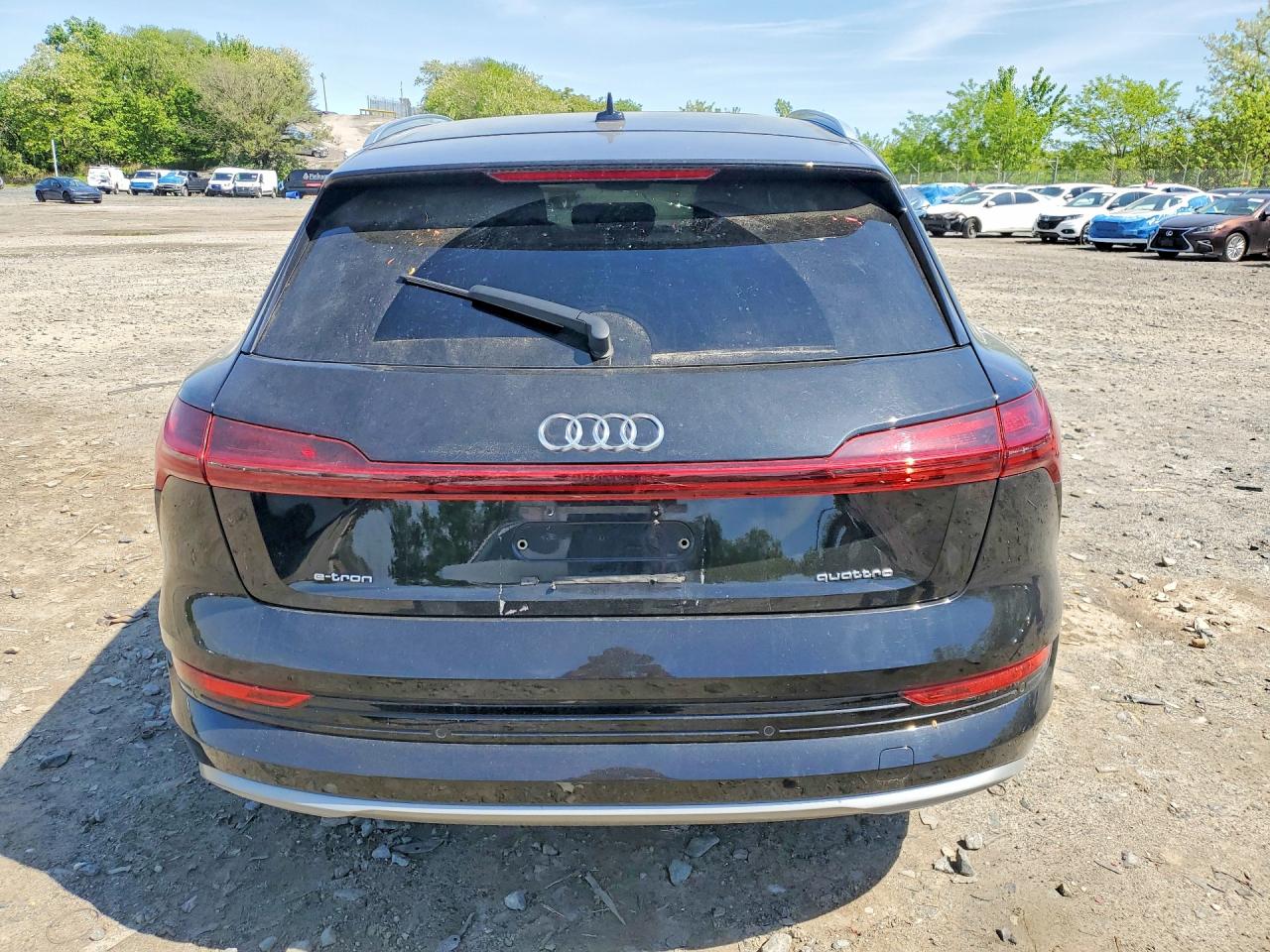 Audi e-tron Premium