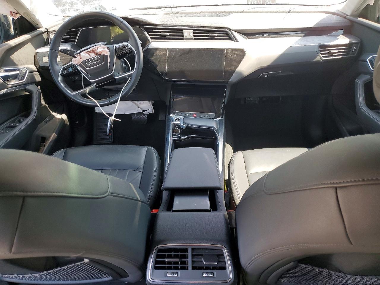 Audi e-tron Premium