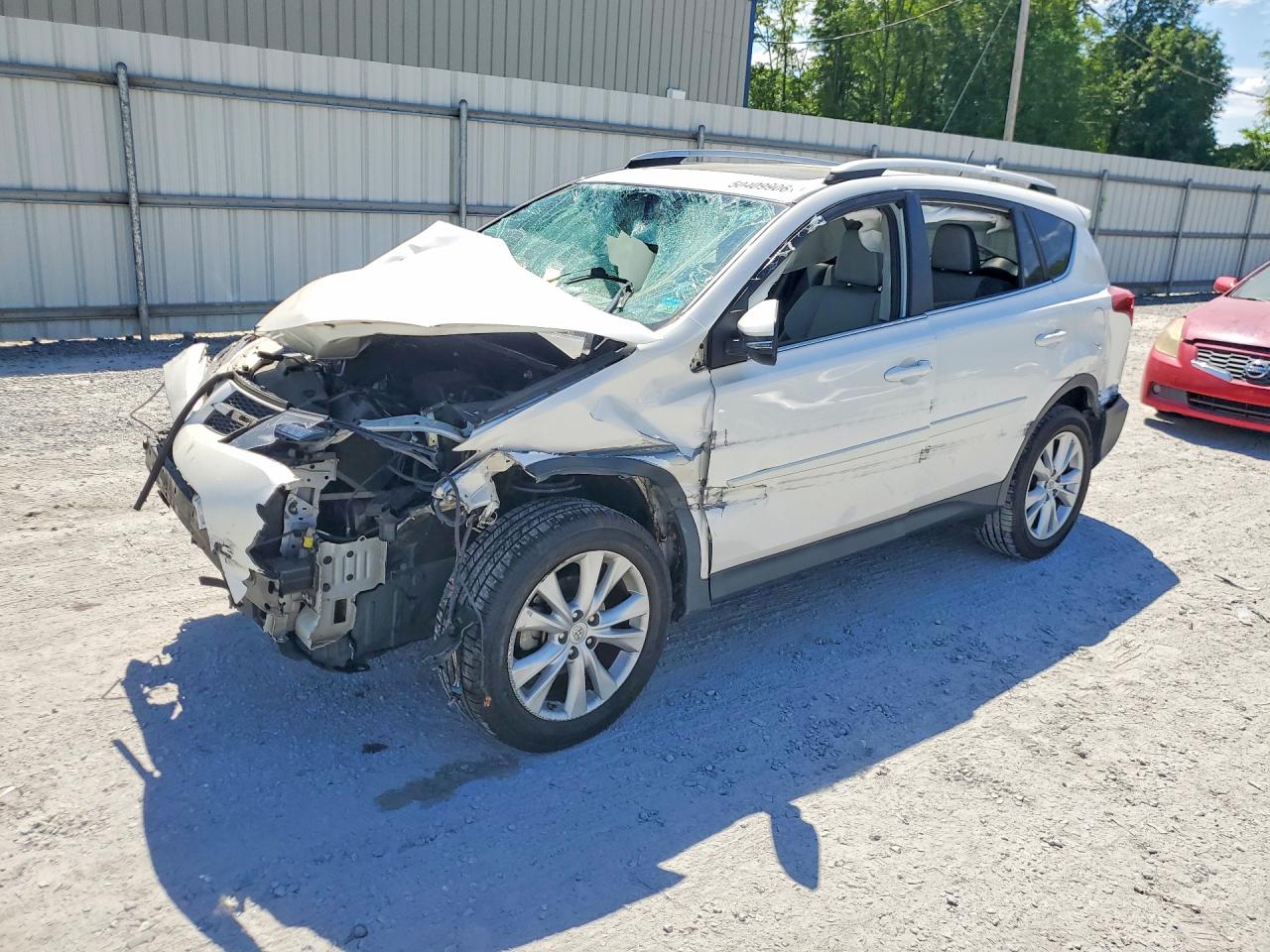 Salvage Toyota RAV4 Image