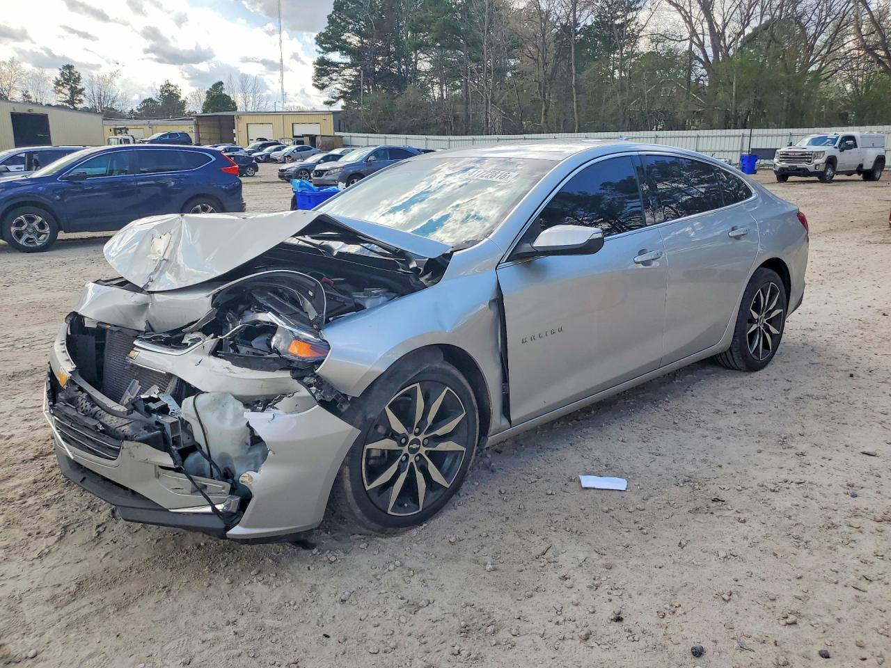 Salvage Chevrolet Malibu Image