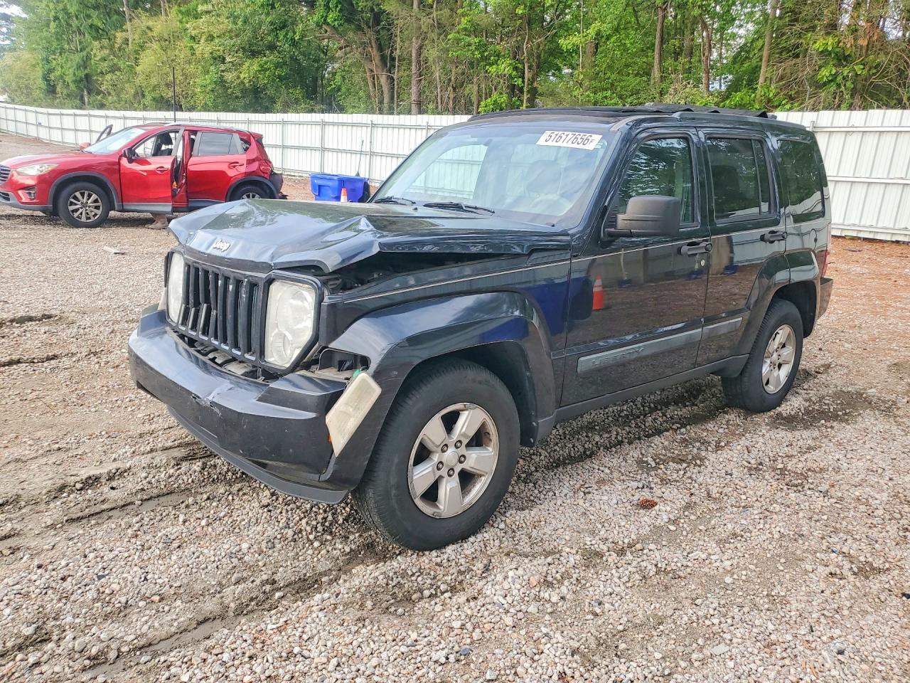 Salvage Jeep Liberty Image