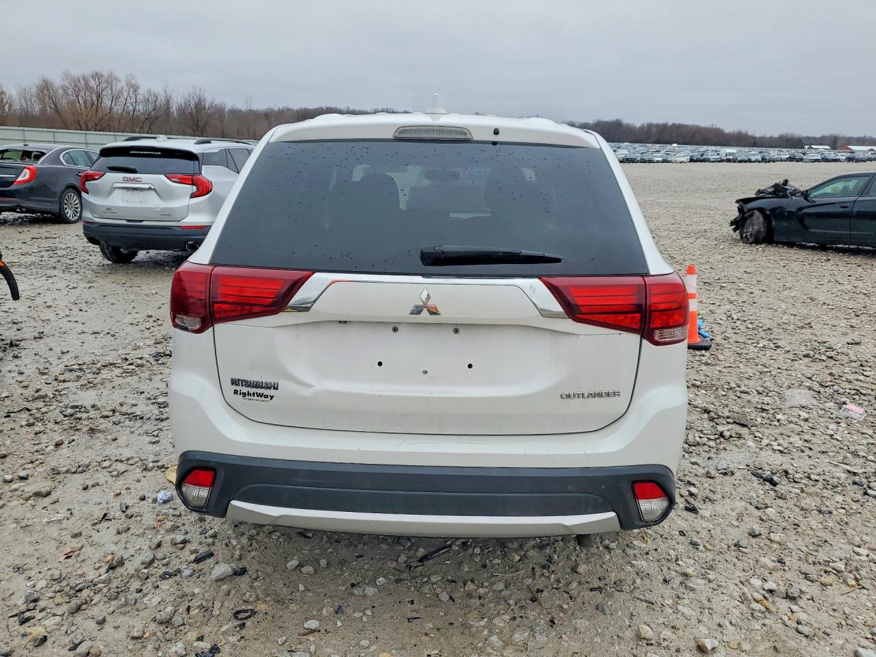 Mitsubishi Outlander Es