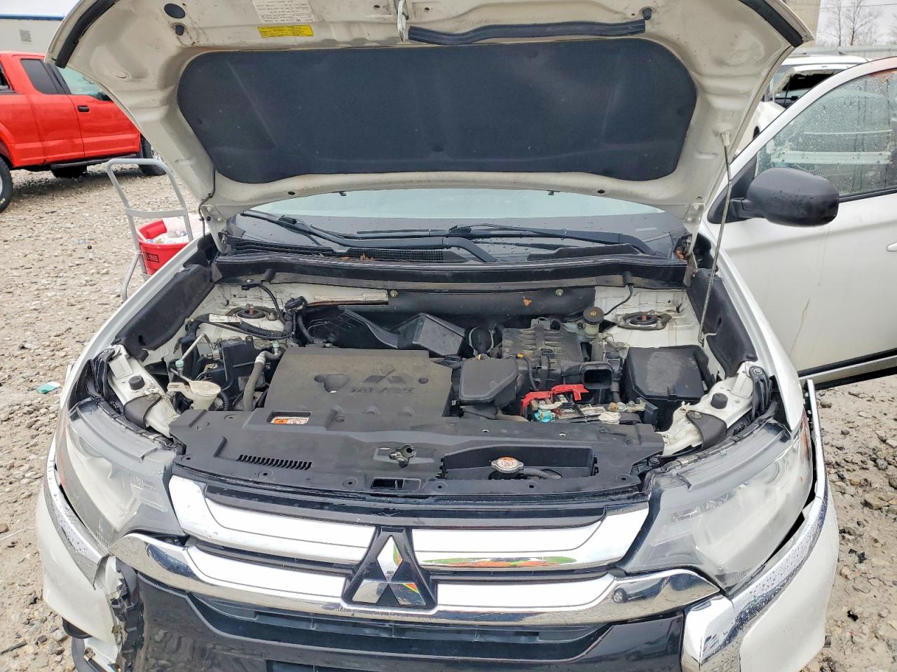 Mitsubishi Outlander Es