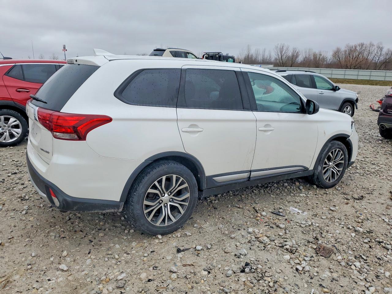 Mitsubishi Outlander Es