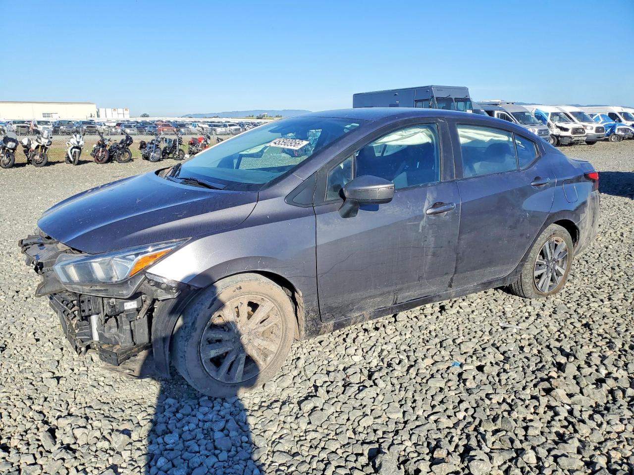 Salvage Nissan Versa Image