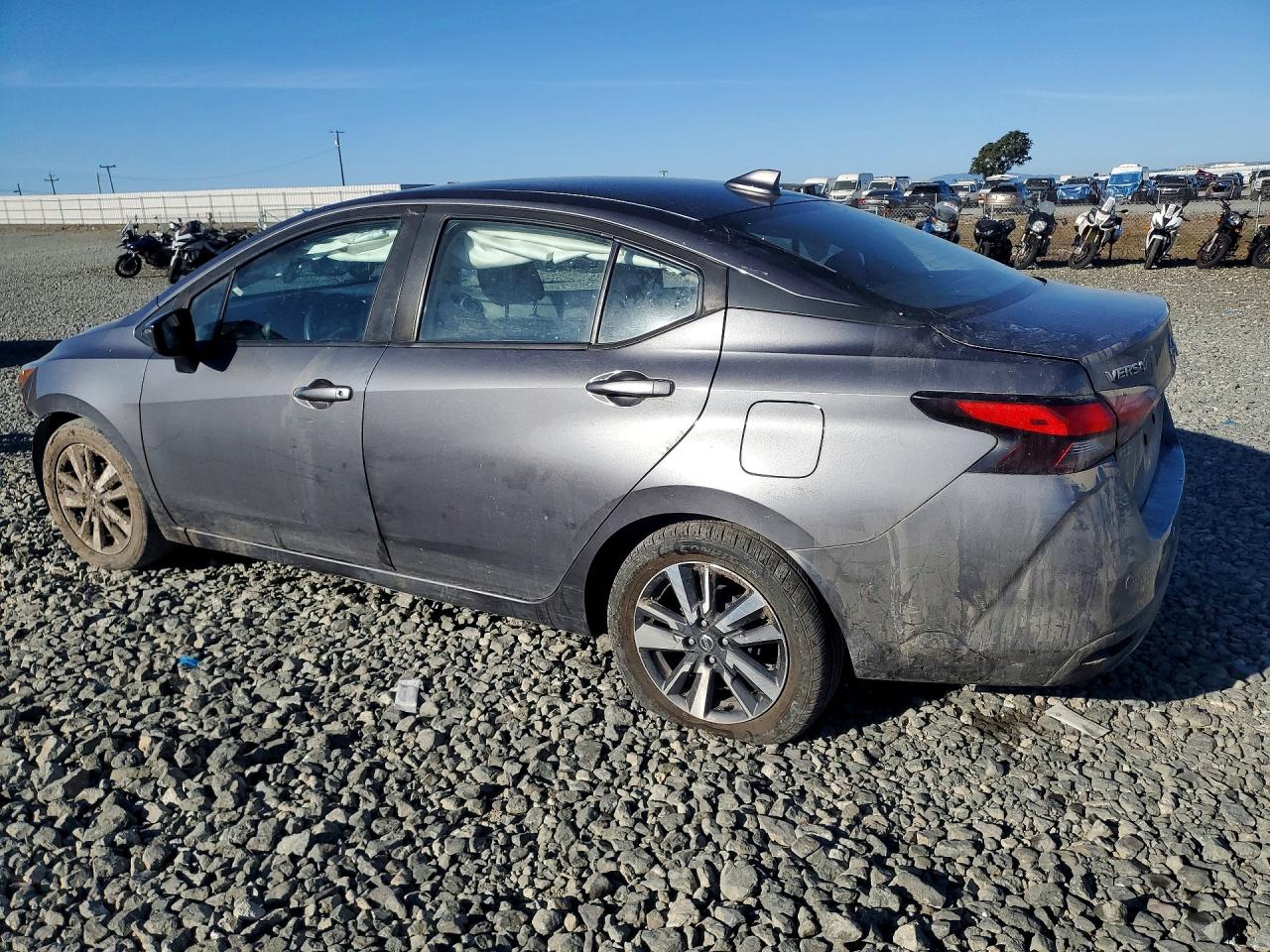 Nissan Versa Sv