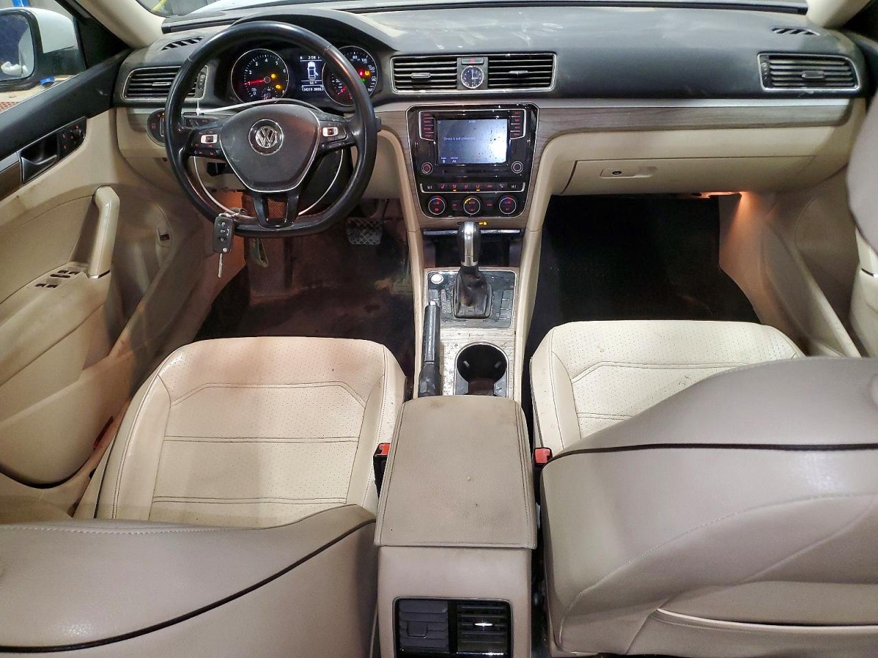 Volkswagen Passat Se