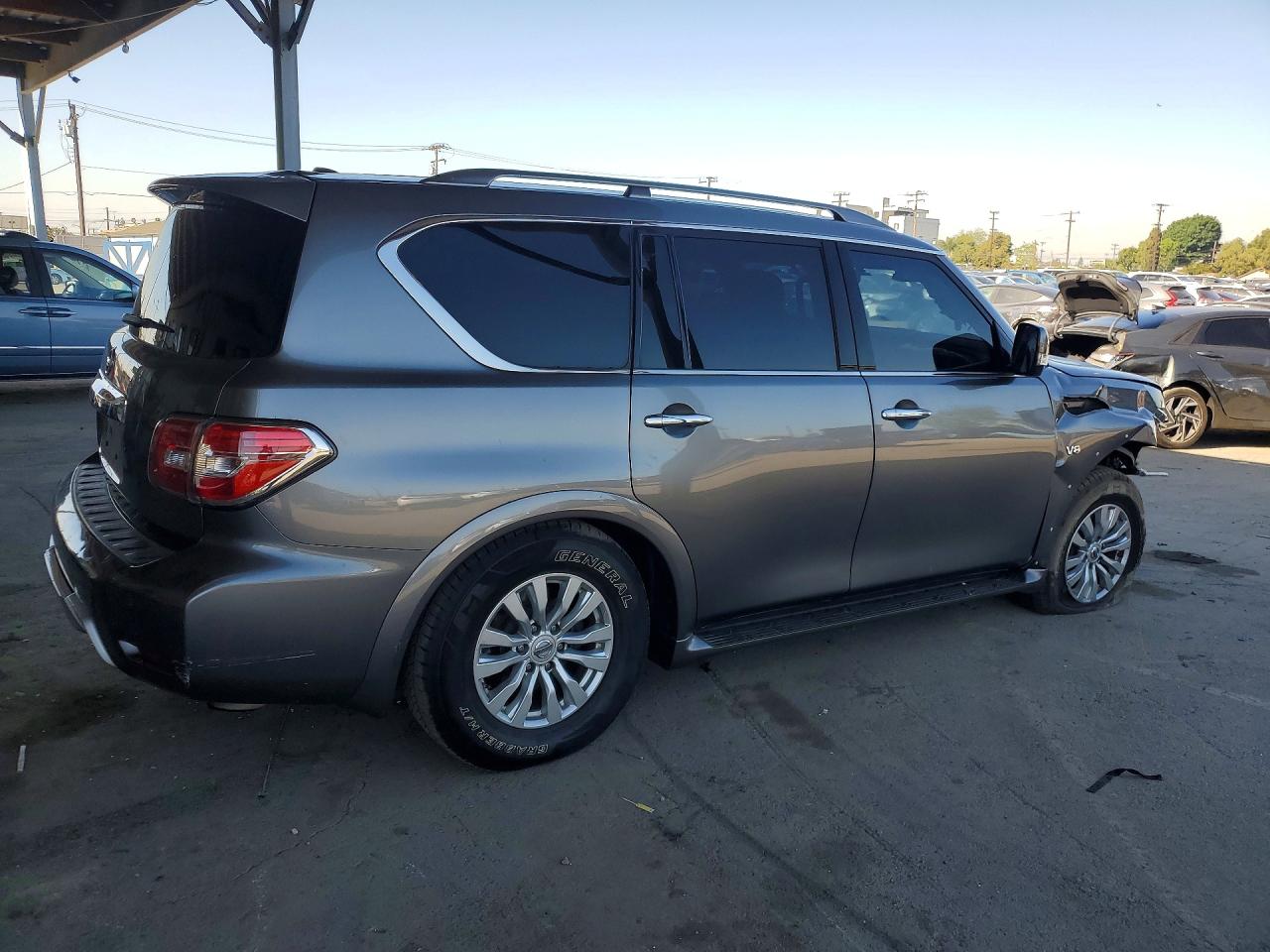 Nissan Armada Sv