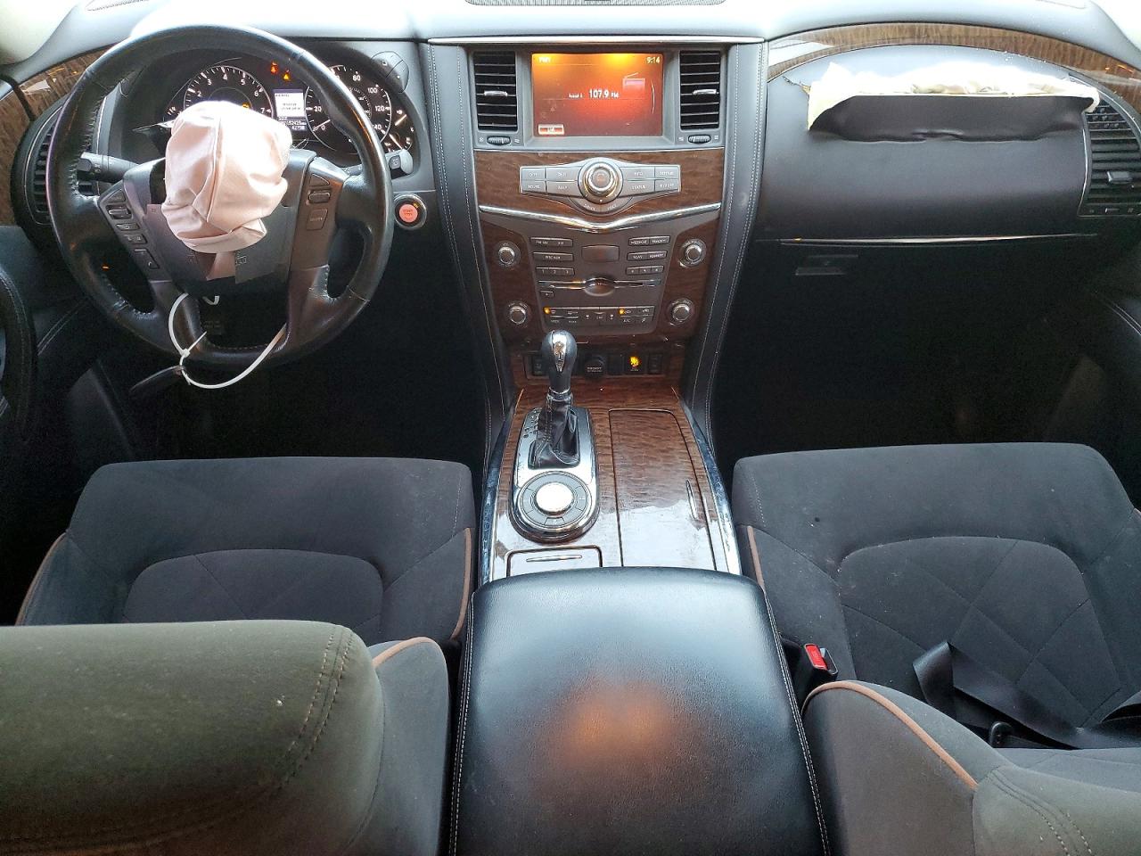 Nissan Armada Sv