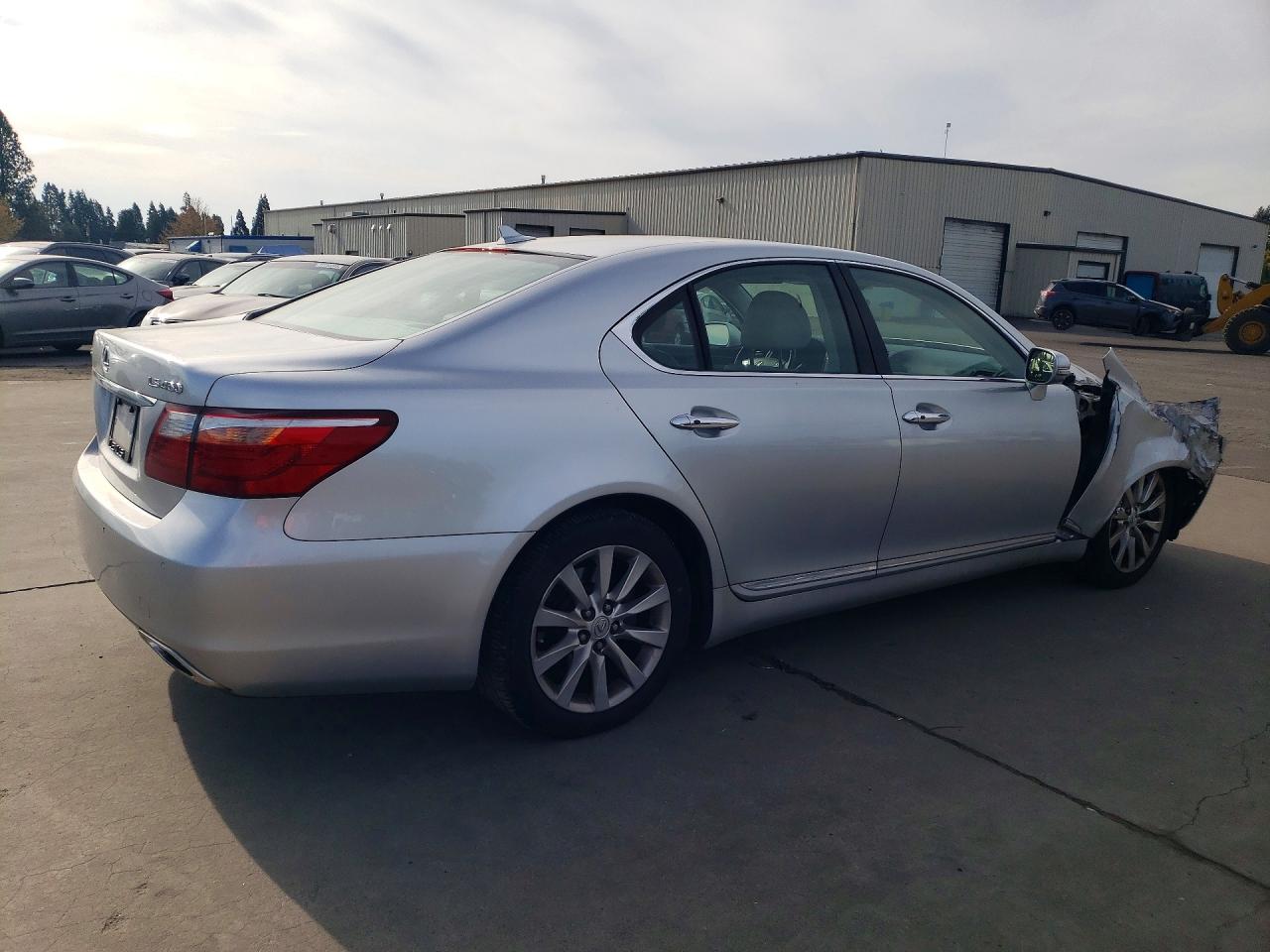 Lexus LS 460