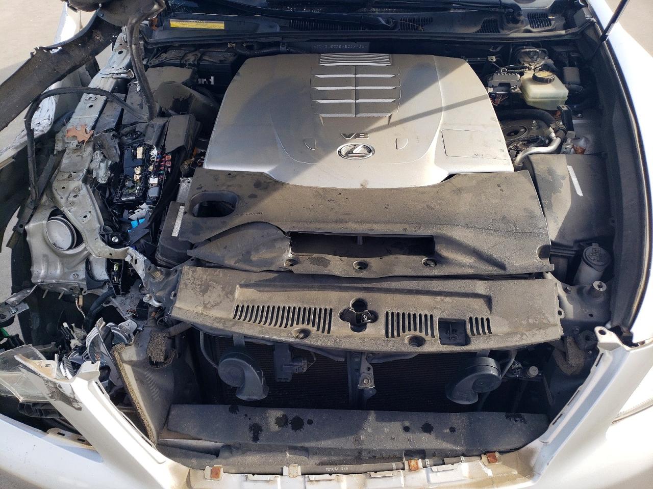 Lexus LS 460
