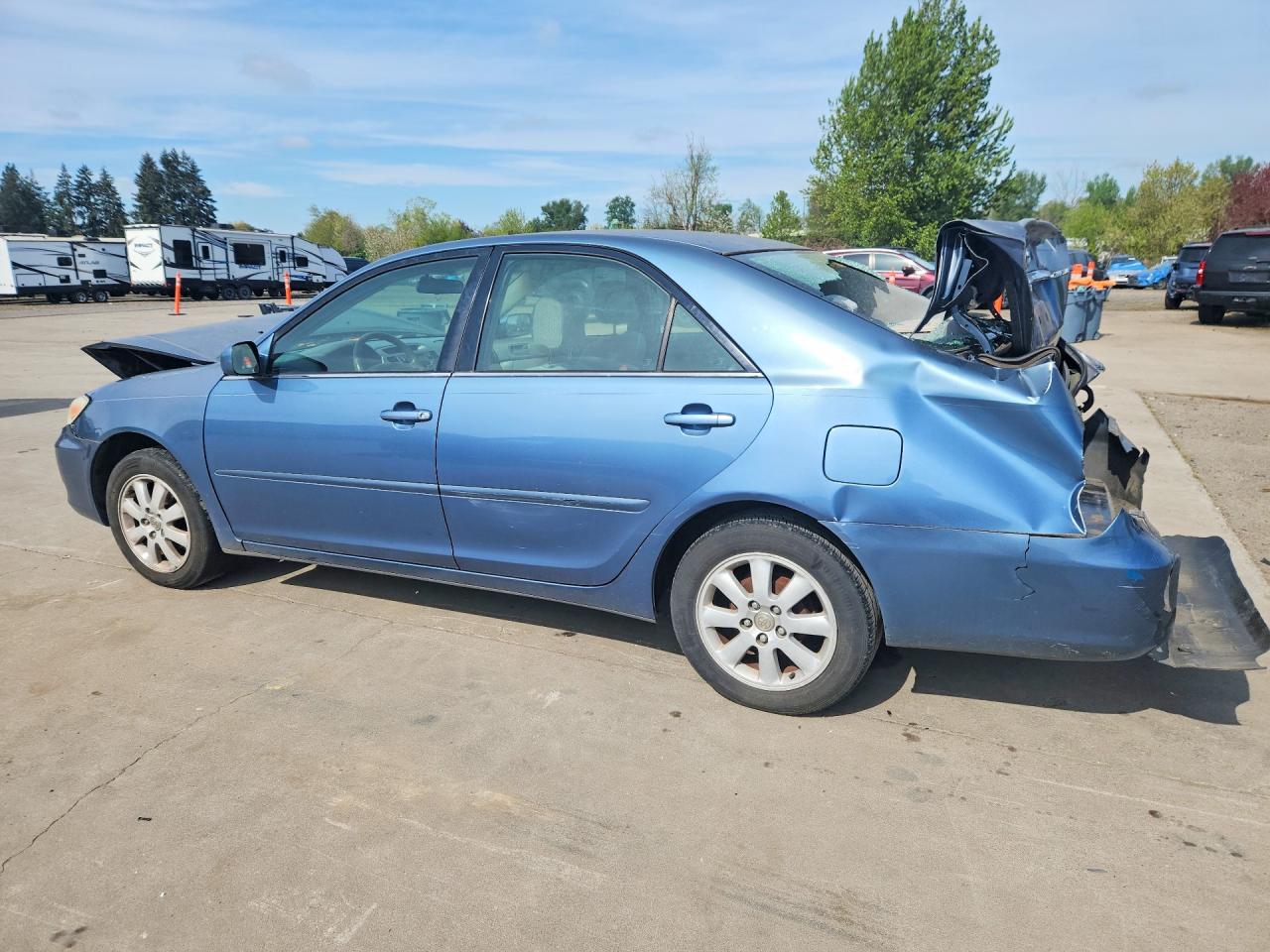 Toyota Camry Le