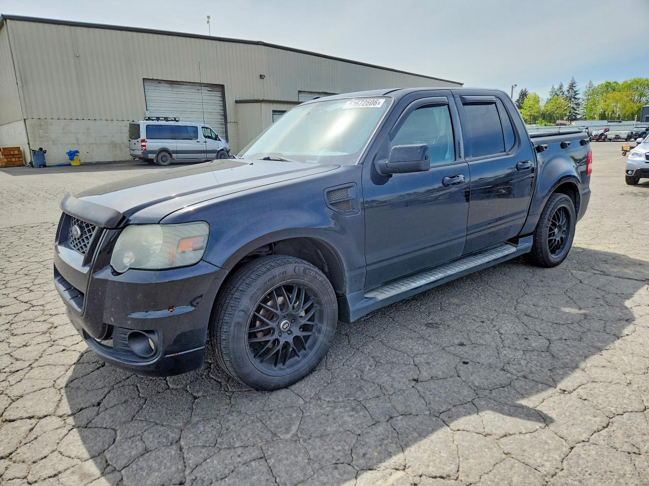 Salvage Ford Explorer Image