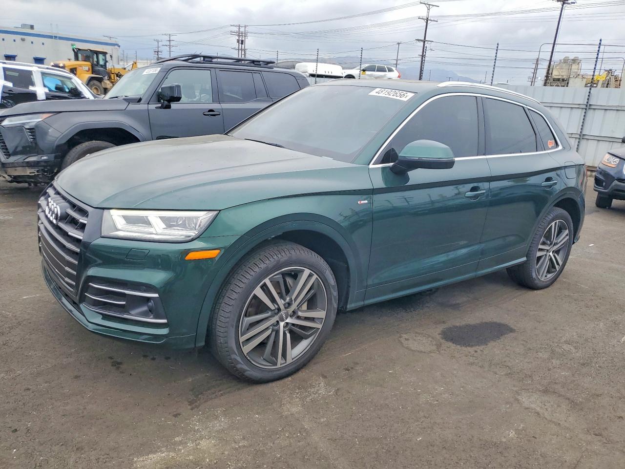 Salvage Audi Q5 Image